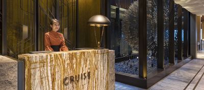 フロントデスク ハイアット セントリック ヴィクトリア ハーバー 香港の写真