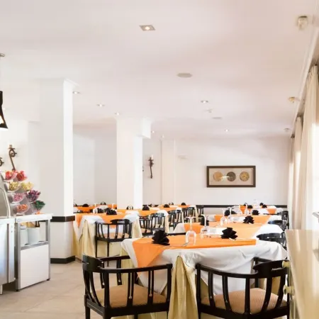 Apartamentos Marola Park