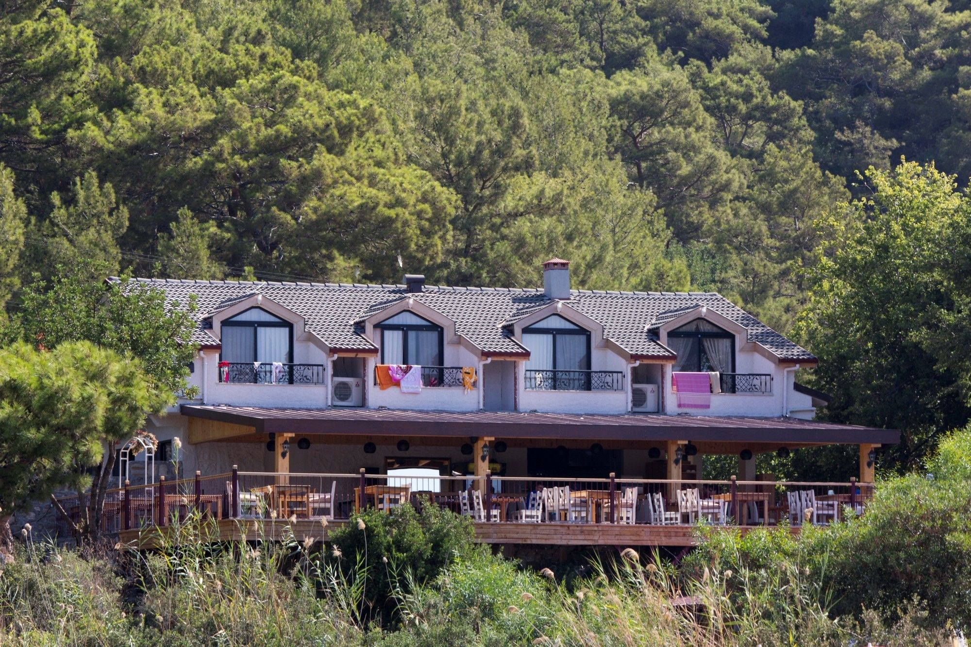 S3 Seahorse Beach Club
