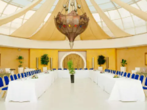 Grand Pasha Lefkosa Hotel & Casino & Spa ニコシアのホテル