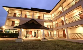 Sabai Hotel at Chiang Saen.