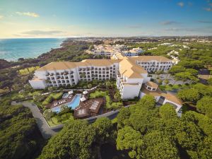 Pine Cliffs Ocean Suites, a Luxury Collection Resort & Spa, Algarve