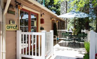 Sleepy Forest Cottages