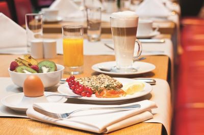 料理 モーベンピック ホテル フランクフルト シティーの写真