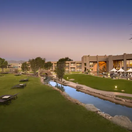 Windhoek Country Club Resort Отели в г. Виндхук