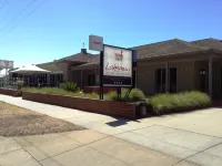 Quality Hotel Lakeside Hotels in White Hills
