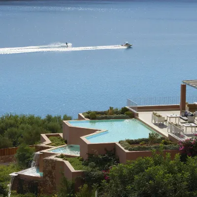 Domes of Elounda, Autograph Collection Отели рядом с достопримечательностью «Остров Спиналонга»