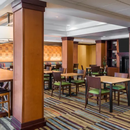 Fairfield Inn & Suites Buffalo Airport
