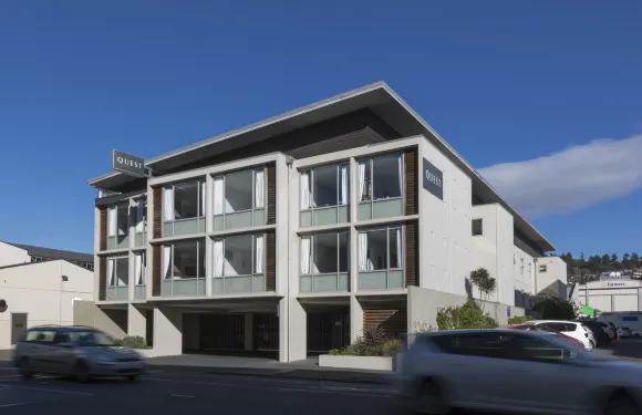 奎斯特達尼丁服務式公寓