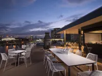 جود هوتل لندن Hotels near ولويش