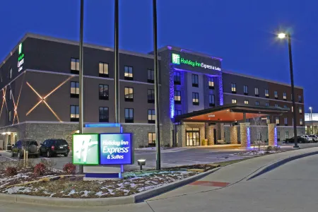 Holiday Inn Express & Suites ST. Louis South - I-55 Отели рядом с достопримечательностью «Заповедник Тесзарс Вудс»