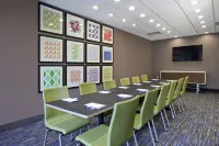 Holiday Inn Express & Suites COLUMBUS NORTH by IHG Hotels in Columbus