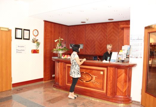 1. 호텔 운트 레스..