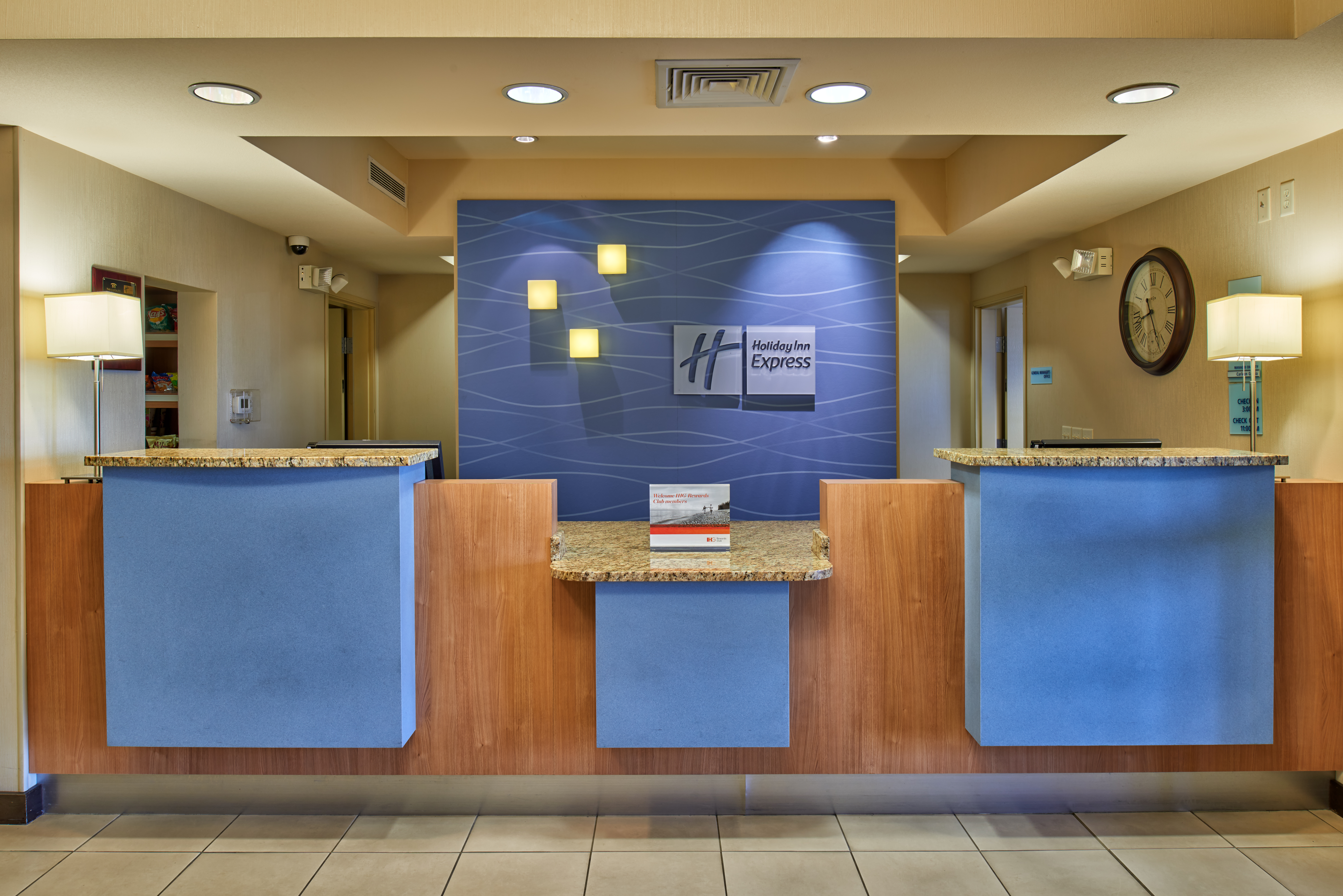 Holiday Inn Express & Suites El Paso Airport, an Ihg Hotel