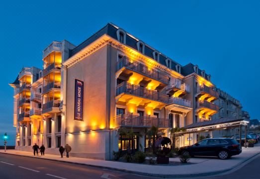 Hôtel le Nouveau Monde Hotel Overview