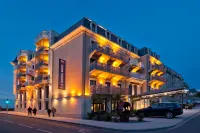 Hôtel le Nouveau Monde Hotels in Сен-Мало