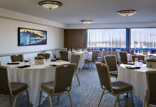 San Antonio Marriott Northwest Medical Center의 로비나 휴식 공간