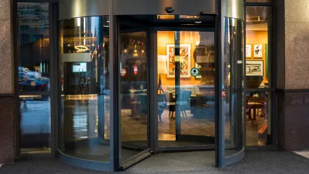 Yotel Washington DC Отели рядом с достопримечательностью «Марин Баррекс»