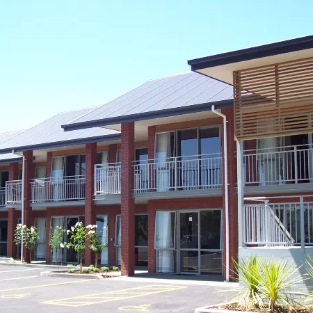 Cranford Oak Motel Отели рядом с достопримечательностью «Папани»