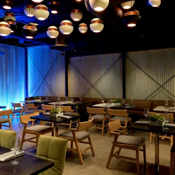 Kimpton HOTEL PALOMAR BEVERLY HILLS by IHG Отели рядом с достопримечательностью «Сенчури-Сити»