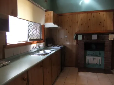 Daydream Motel and Apartments