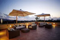Seven Hostel & Rooms