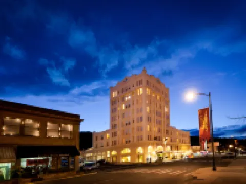 Ashland Springs Hotel Hotele w: Jackson County