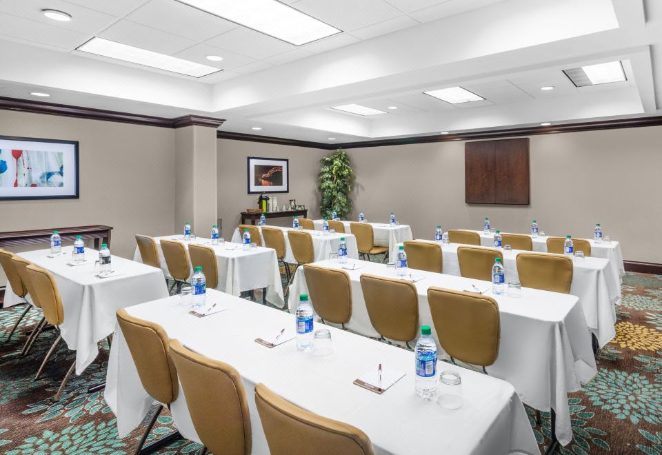 Staybridge Suites Memphis-Poplar Ave EastOver view