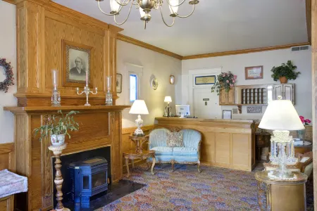 Americas Best Value Inn & Suites-Royal Carriage Отели в г. Джеймстаун