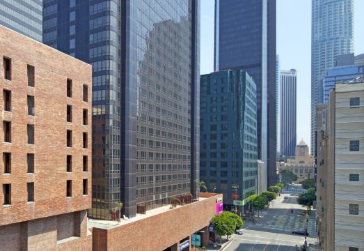 쉐라톤 그랜드 로스앤젤레스의 럭셔리한 로비