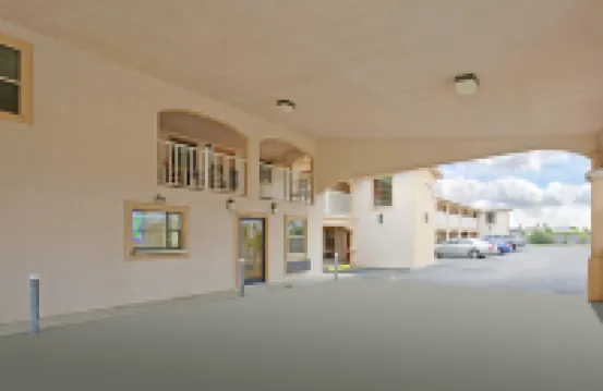 阿蘭瑟斯港美洲佳價旅館