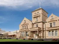 Lynnhurst Hotel Отели в г. 
