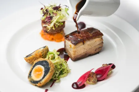 The Cavendish London Отели рядом с достопримечательностью «Palmers Green United Reformed Church»