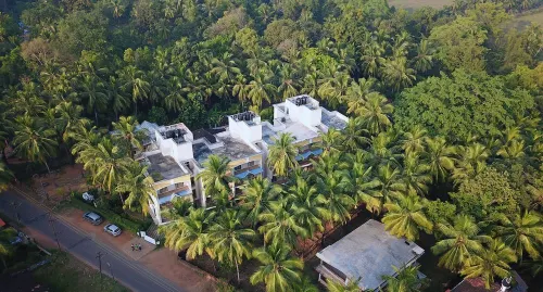 TreeHouse Blue Hotel & Serviced Apartments Hotels in Majorda