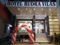 Hotel Rudra Vilas Hoteller i Khairati Tola