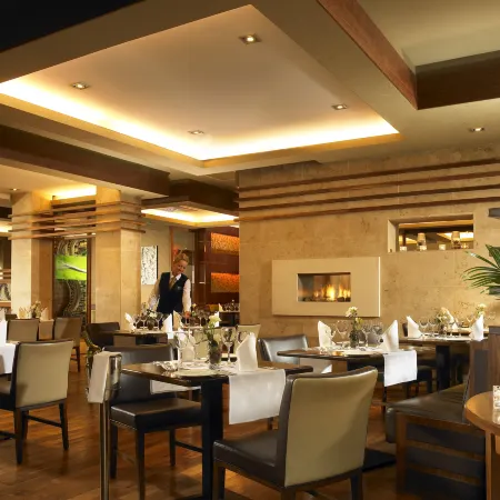 Camden Court Hotel