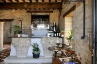 Albergo Diffuso Borgo Montemaggiore Hôtels à : San Lorenzo in Campo