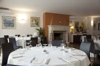 Queen Hotel Hoteles en Zona Industriale Val Pescara