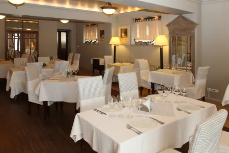 Arc de Triomphe by Residence Hotels