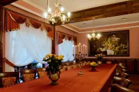 Hotel Piotr Spa&Wellness Hôtels à : Walbrzych