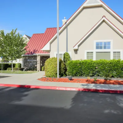 奇科Residence Inn 酒店 鄰近Horseshoe Lake的酒店