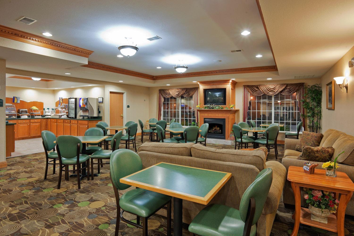 Holiday Inn Express Hotel & Suites Defiance, an Ihg Hotel