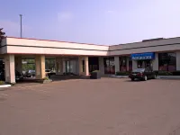 Quality Inn & Suites Hotels in Girard