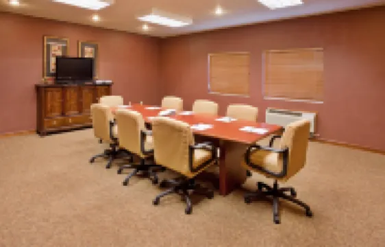 Candlewood Suites JEFFERSON CITY by IHG