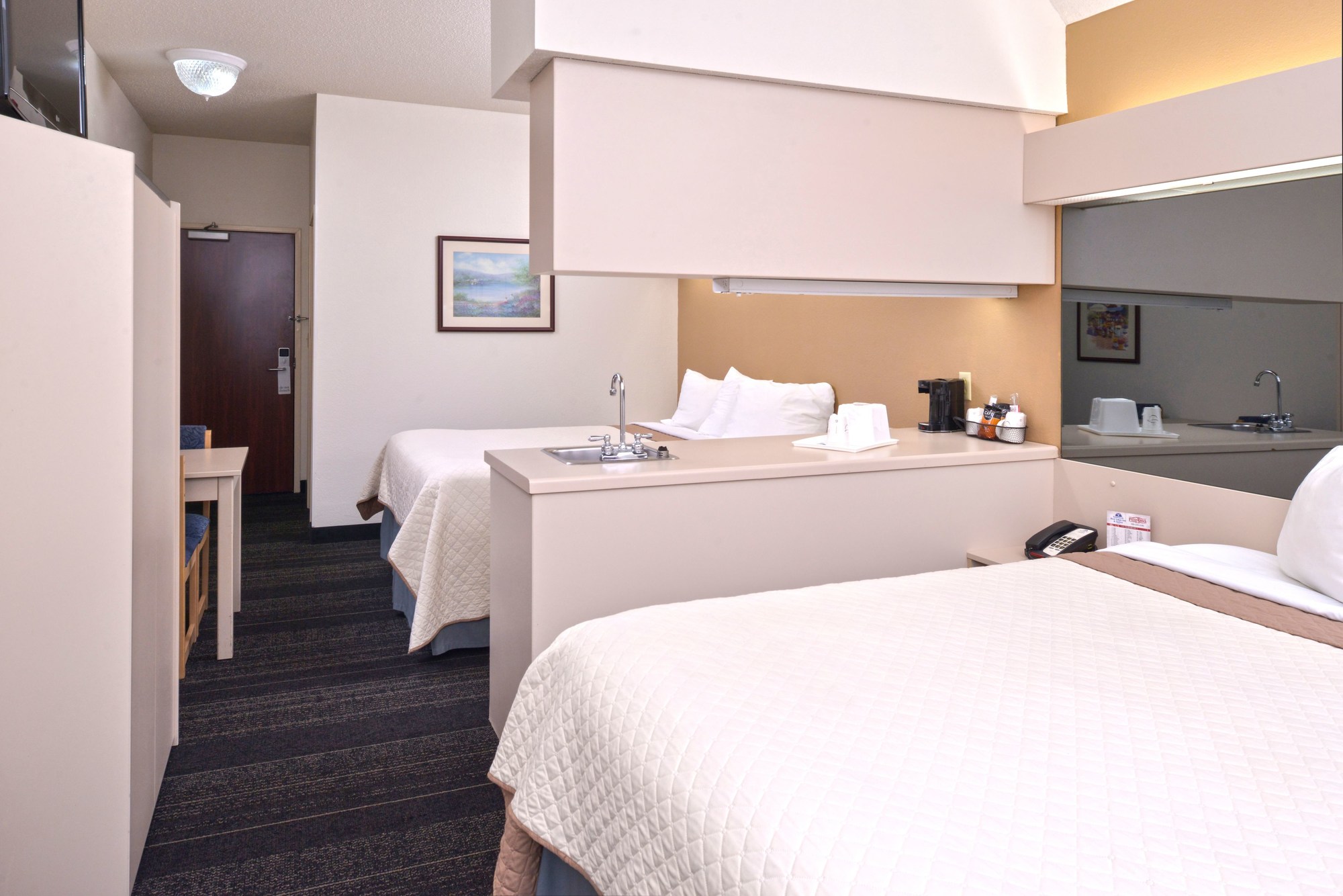 Americas Best Value Inn & Suites Maryville