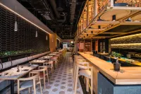Hotel Platinia - 5-Star