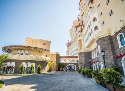 Bogatyr Hotel — Includes Sochi Park Tickets