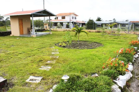 Hostal Victoria Volcán Chiriquí S. A. Отели в г. Бугаба