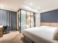 grange inn Hotels near Beautiful coral museum