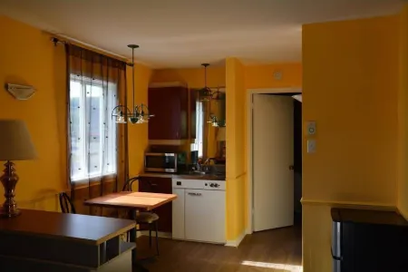 Motel des Pentes et Suites Отели рядом с достопримечательностью «Sommet Saint Sauveur»